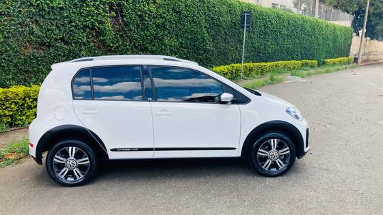 VOLKSWAGEN CROSS UP 1.0 TSI 12V FLEX 4P MANUAL
